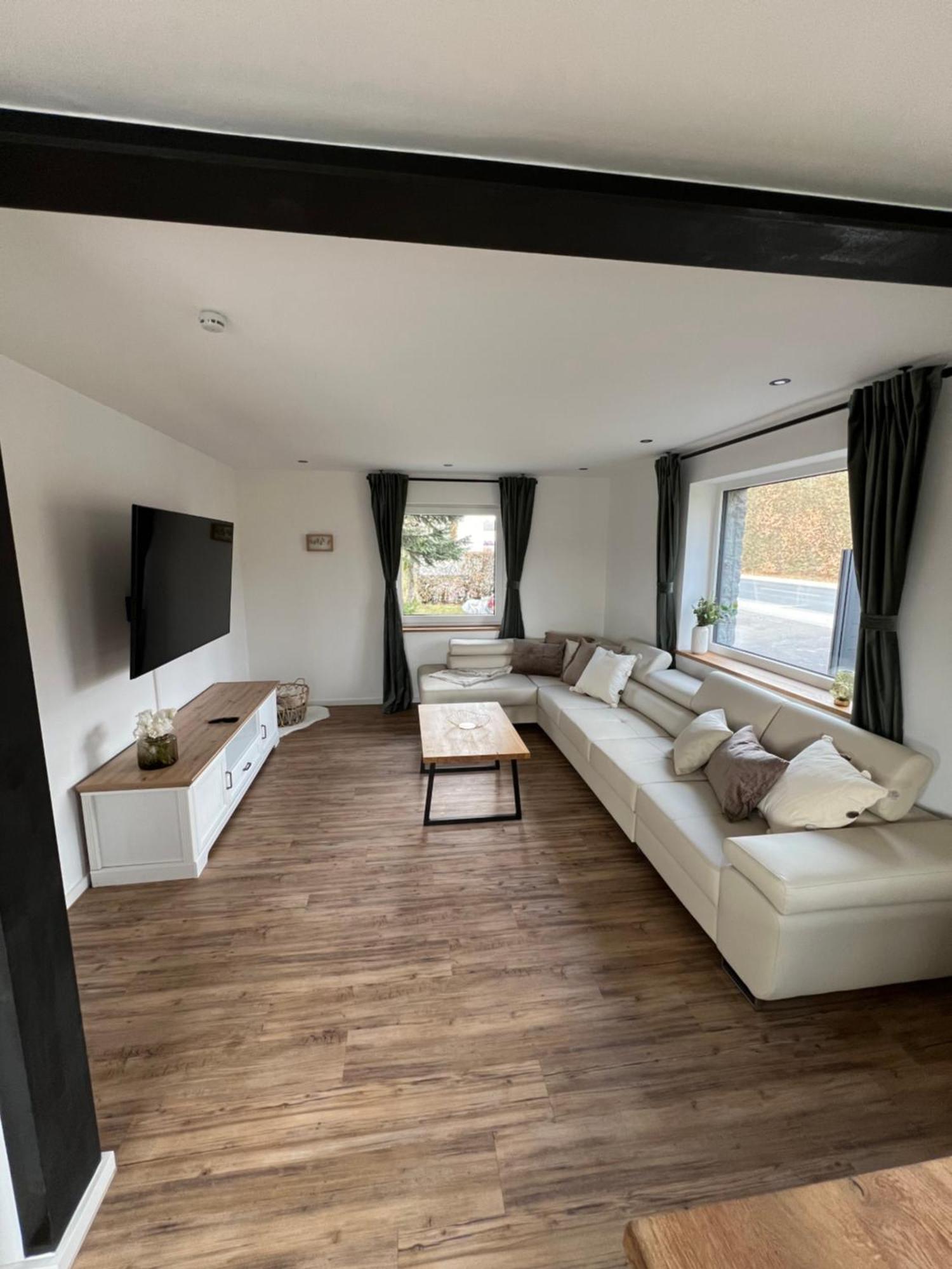 Traumfabrik Eifel Mit Sauna & Whirlpool Holiday home Monschau