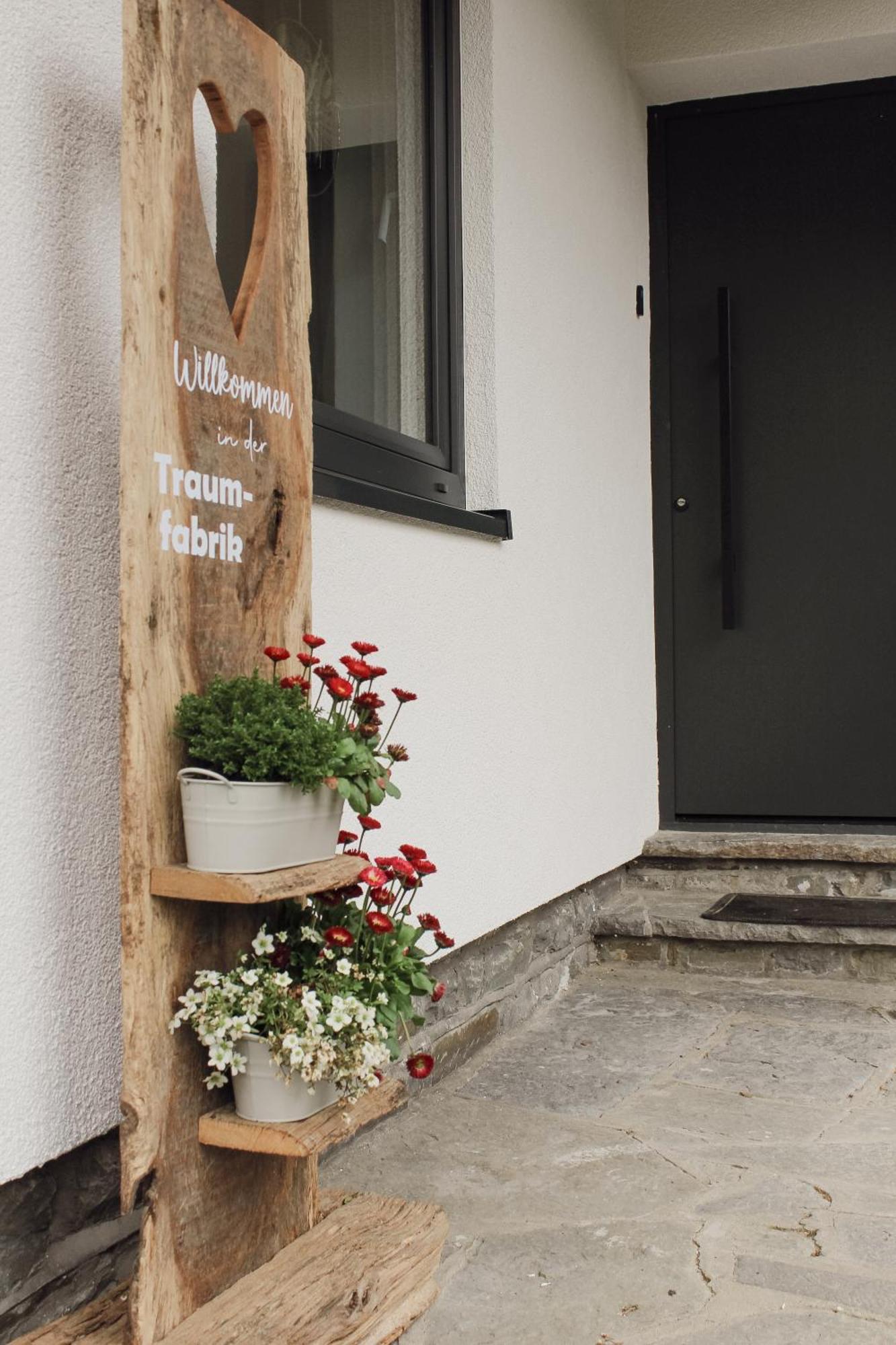 Traumfabrik Eifel Mit Sauna & Whirlpool Holiday home Monschau